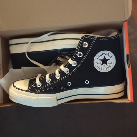 Chuck 70 Hi - Picture 2 of 8